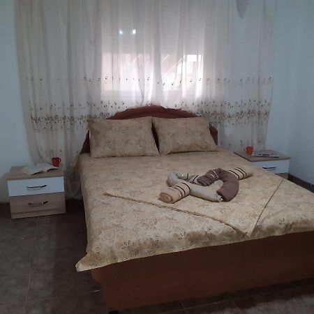 Studio-Apartman Milena 2 포드고리차 외부 사진